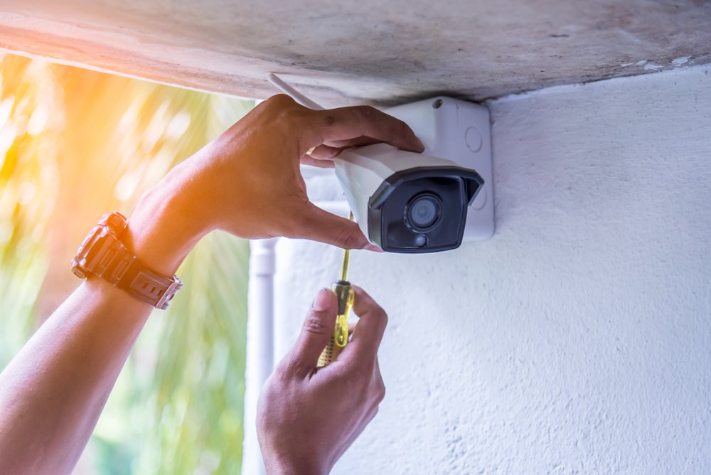 Professional-Installer Installing Your First Smart Home Security System: Top Tips From Our Experts